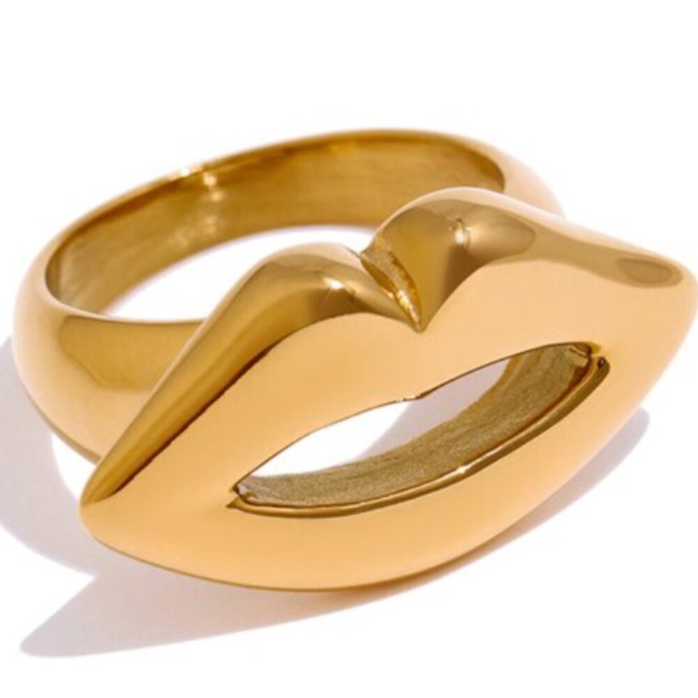 Lips Ring